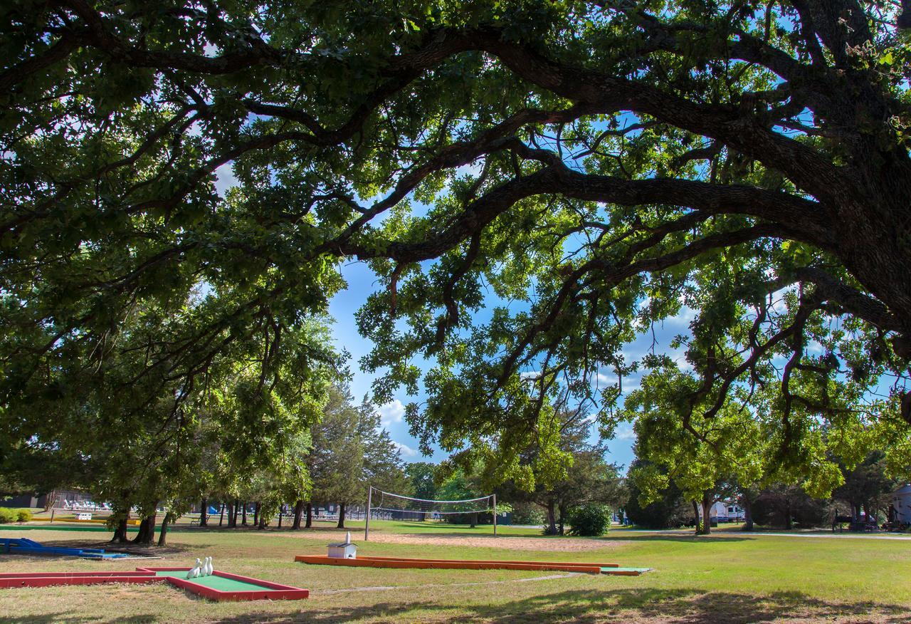 Lake Texoma Camping Resort Cabin 8 Willow Spring Luaran gambar